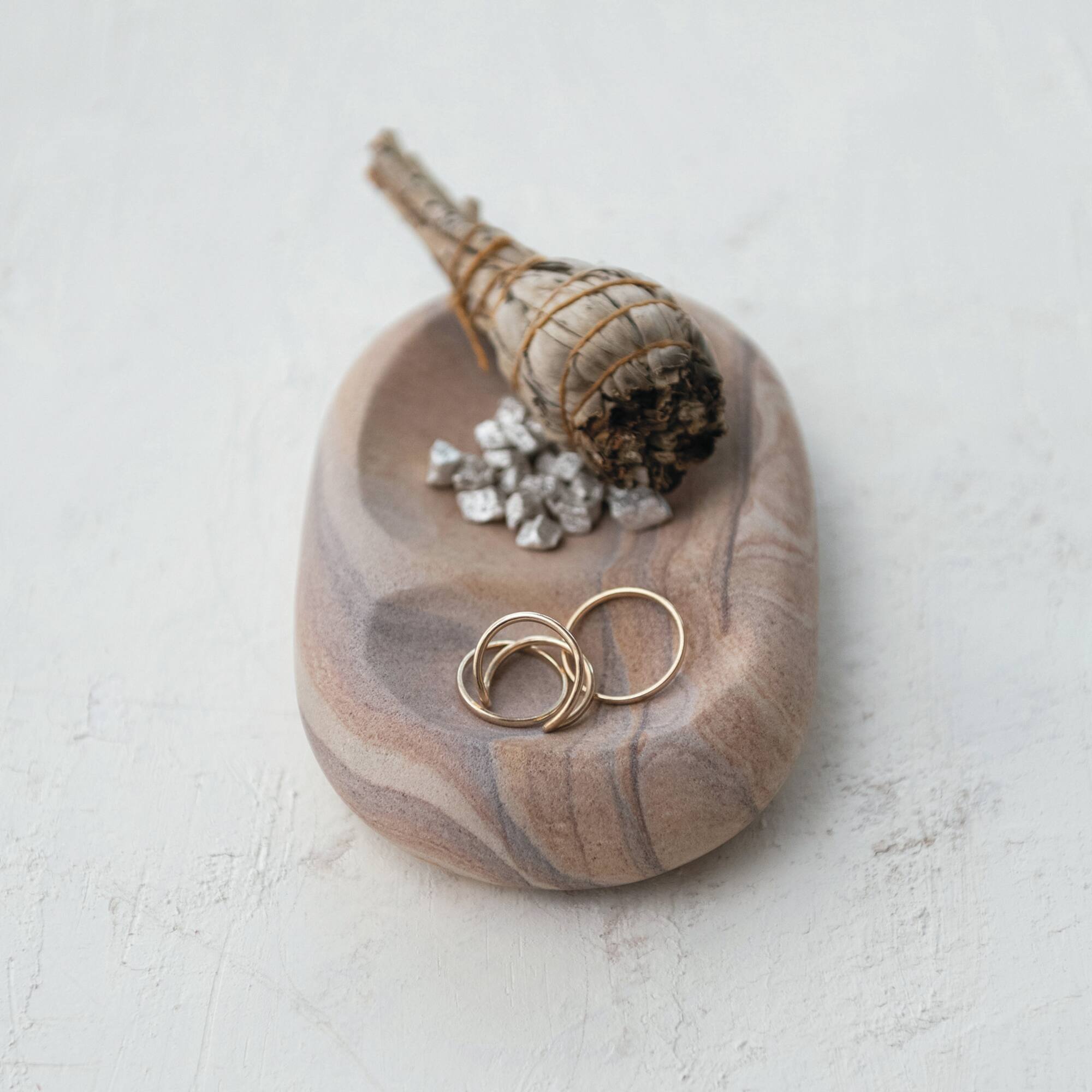 Hello Honey® 6" Earthy Sandstone Dish